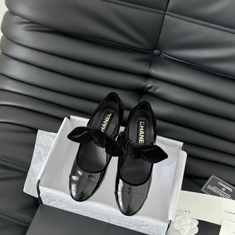 Ch*el high heels